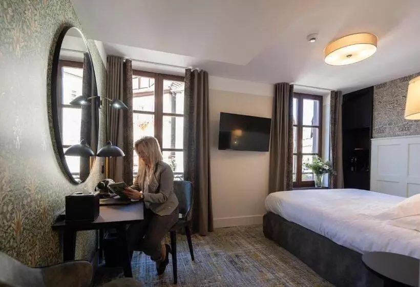 هتل Logis Hôtel Restaurant Du Mouton