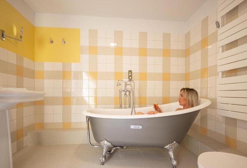 فندق Logis Hôtel Restaurant Du Mouton