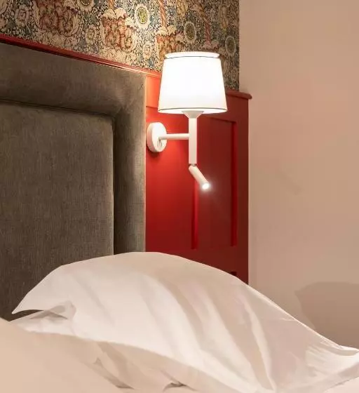 هتل Logis Hôtel Restaurant Du Mouton