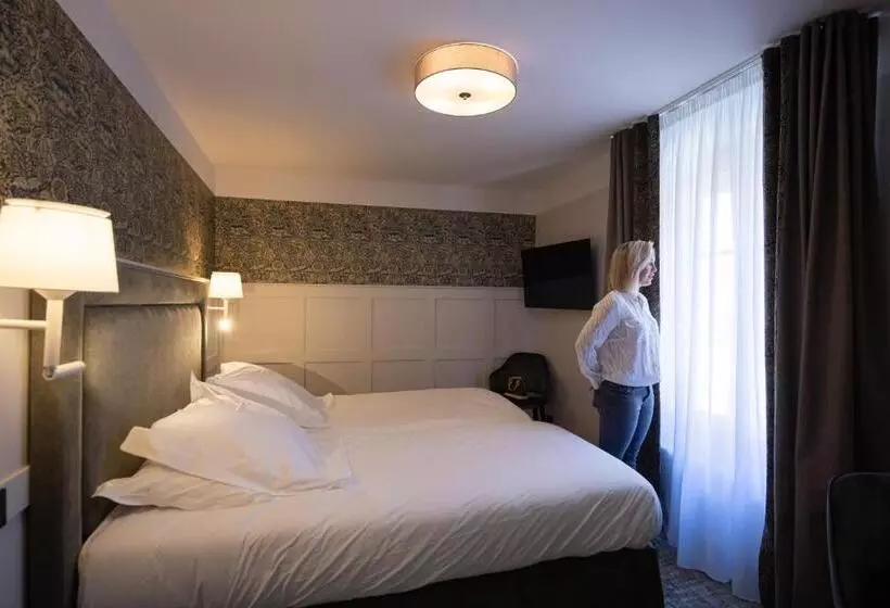 هتل Logis Hôtel Restaurant Du Mouton