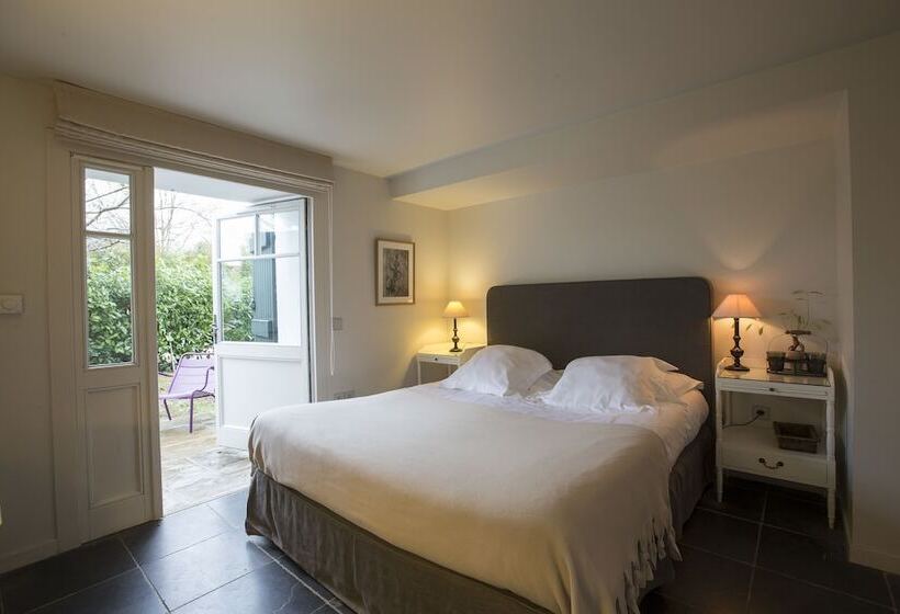 בית מלון כפרי L Auberge Basquerelais & Chateaux