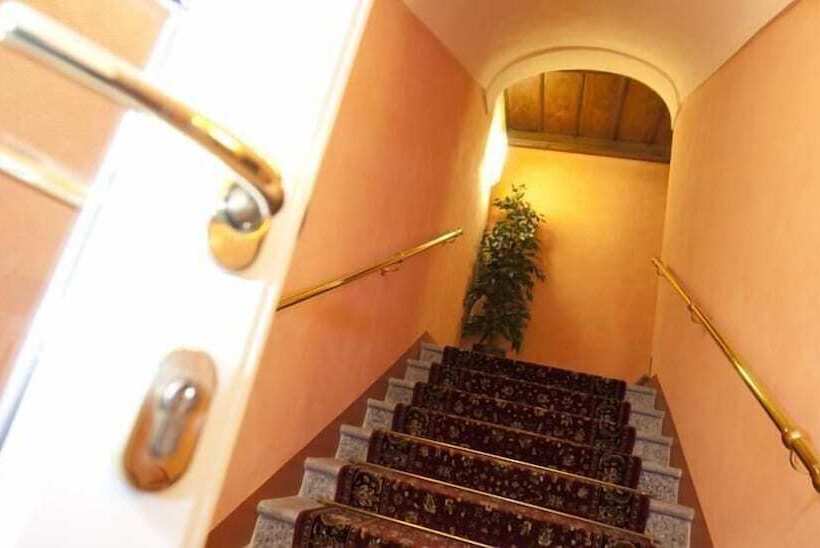 בית מלון כפרי Palazzo Di Mezzo