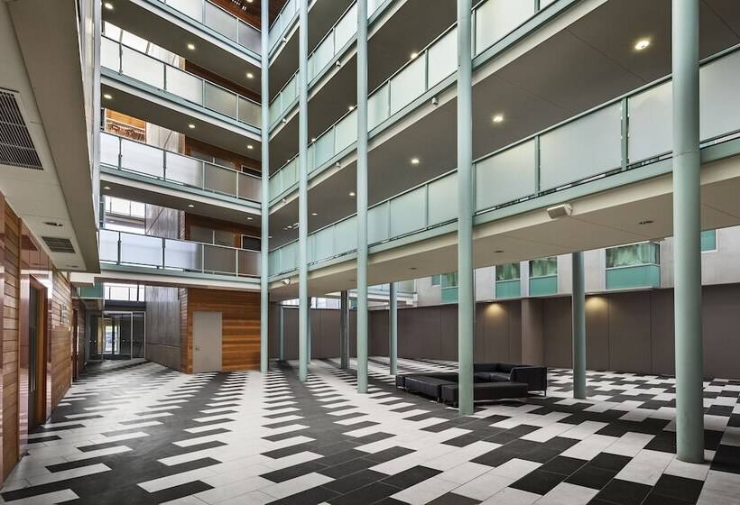 ホテル Quest Caroline Springs