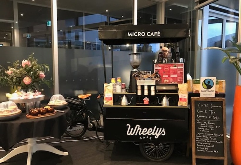 ホテル Quest Caroline Springs