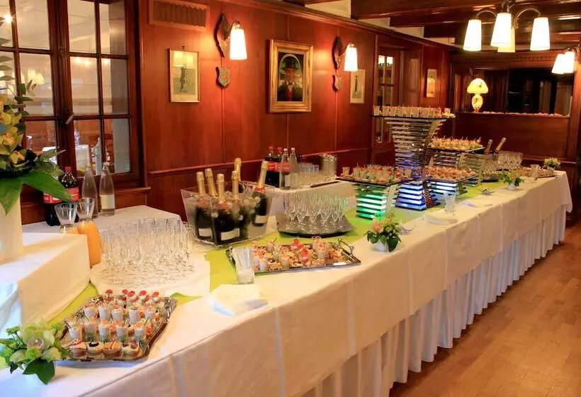 호텔 Restaurant Au Boeuf