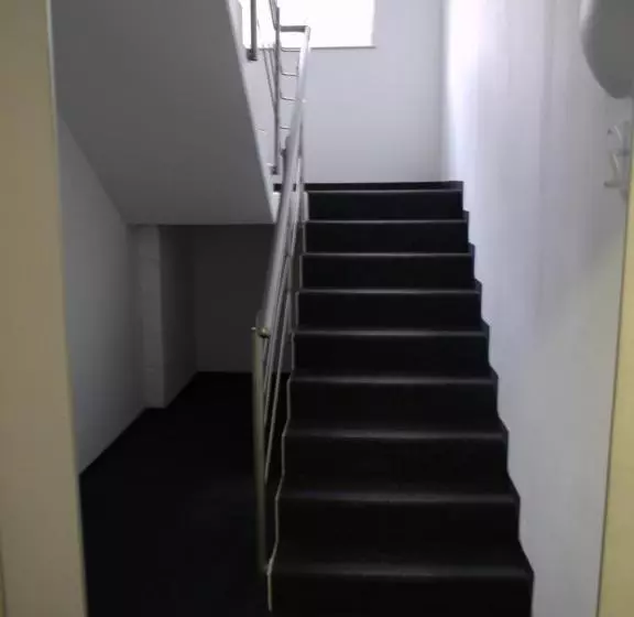 酒店 Ruhrstadtarena