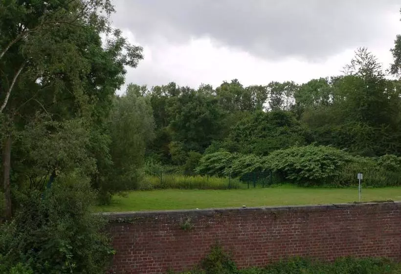 酒店 Ruhrstadtarena