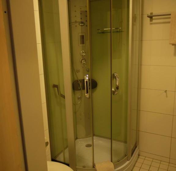 酒店 Ruhrstadtarena