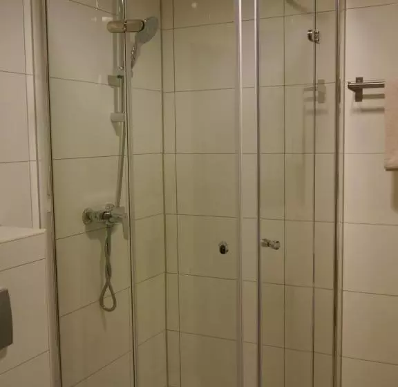 酒店 Ruhrstadtarena