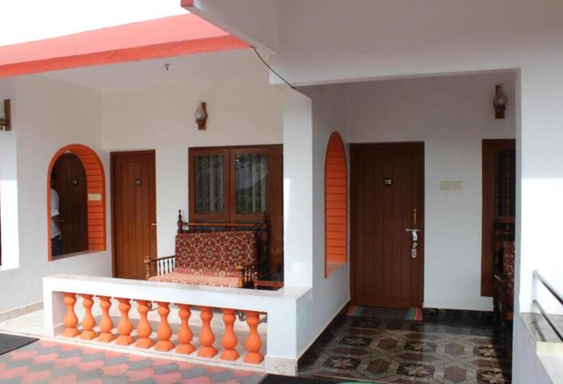 Hotel Sea View Palace The Beach