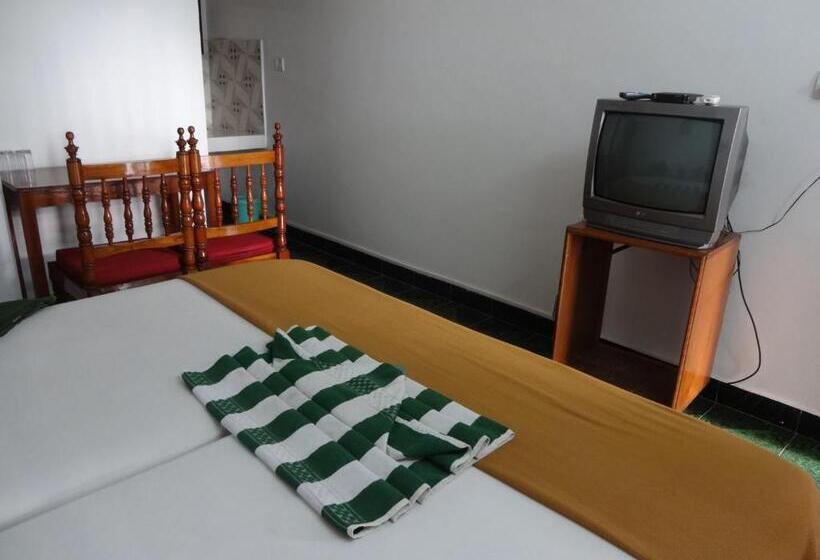 Hotel Sea View Palace The Beach