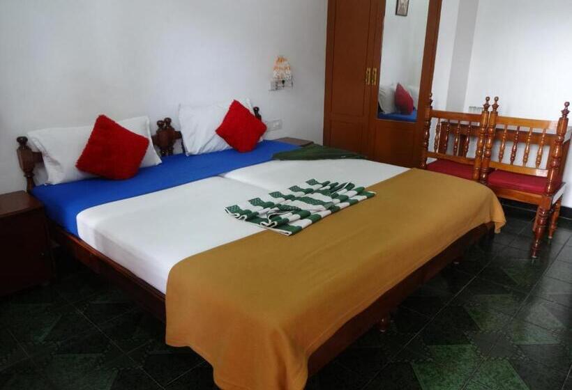 Hotel Sea View Palace The Beach