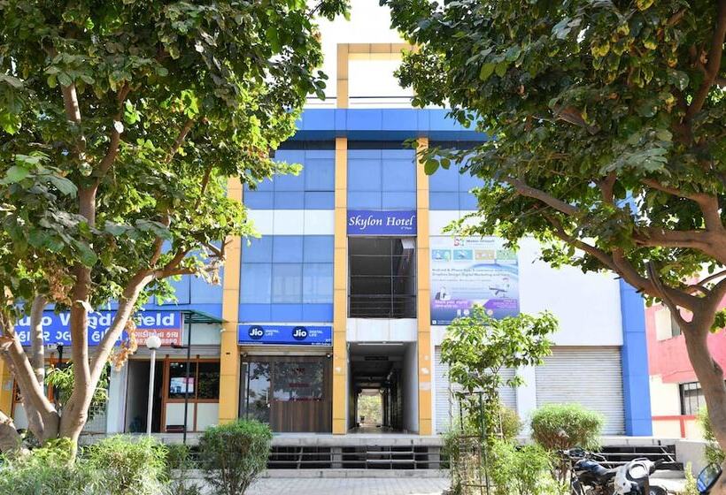 בית מלון כפרי Treebo Skylon