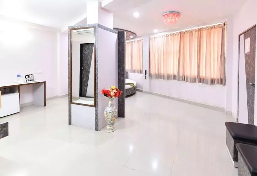 בית מלון כפרי Treebo Skylon