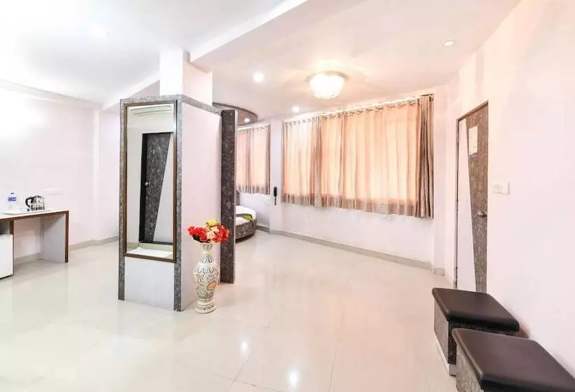 בית מלון כפרי Treebo Skylon