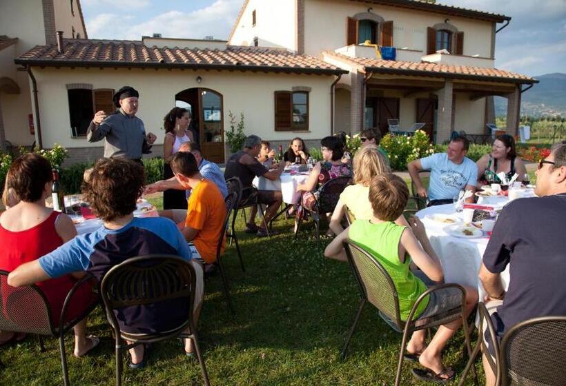 إقامة Agriturismo Le Rondini Di Francesco Di Assisi