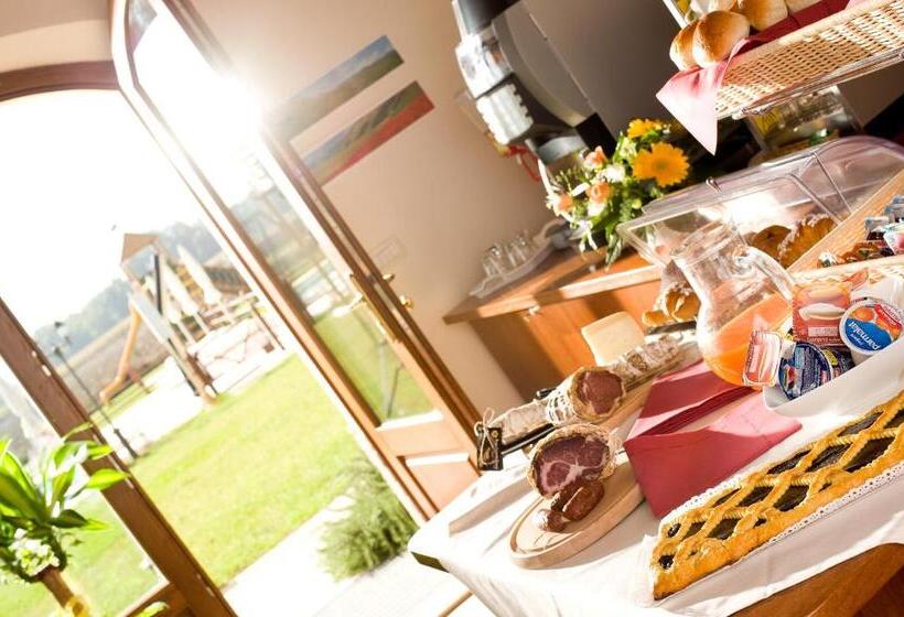 إقامة Agriturismo Le Rondini Di Francesco Di Assisi