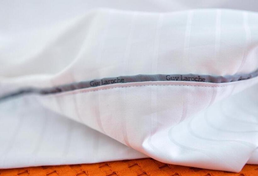 Yades Suites & Spa   Adults Only