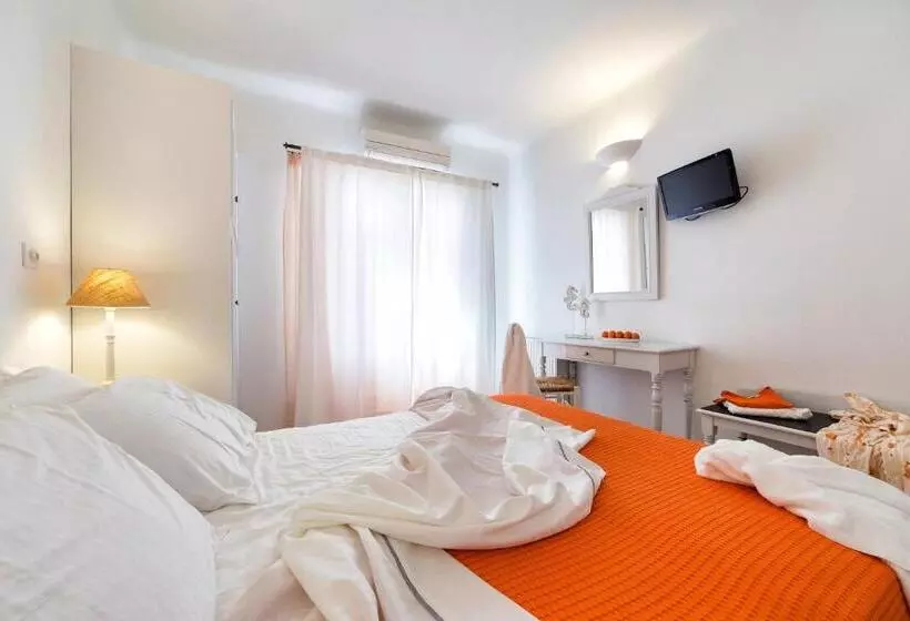 Yades Suites & Spa   Adults Only