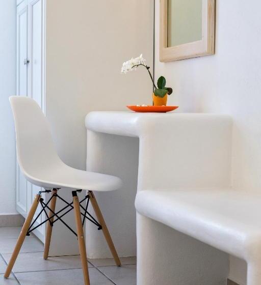 Yades Suites & Spa   Adults Only