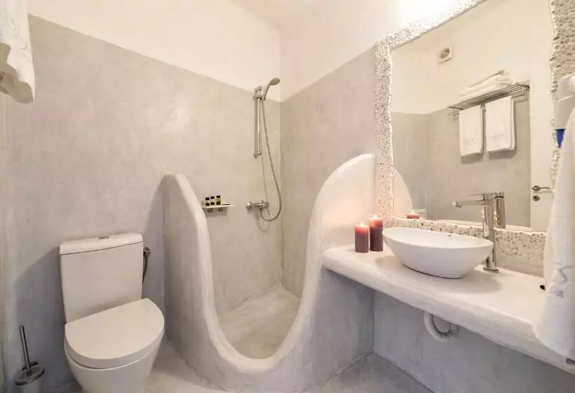 Yades Suites & Spa   Adults Only