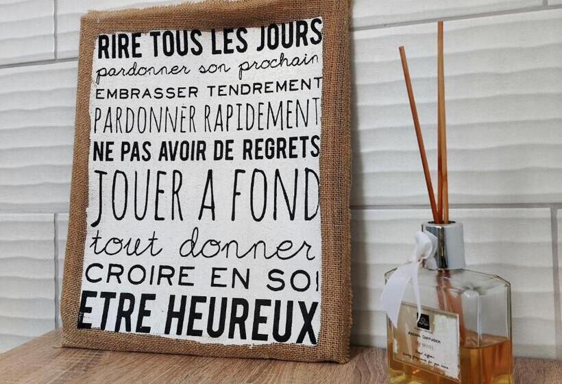 تختخواب و صبحانه La Villa Carcassonne, Cité 8 Min à Pieds, Clim, Piscine, Full Wifi, Borne 7,5kw, Vélo élect, Parking