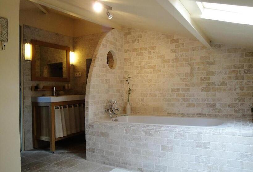 تختخواب و صبحانه La Villa Carcassonne, Cité 8 Min à Pieds, Clim, Piscine, Full Wifi, Borne 7,5kw, Vélo élect, Parking