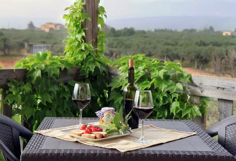 Hotelli Agriturismo Montalbano