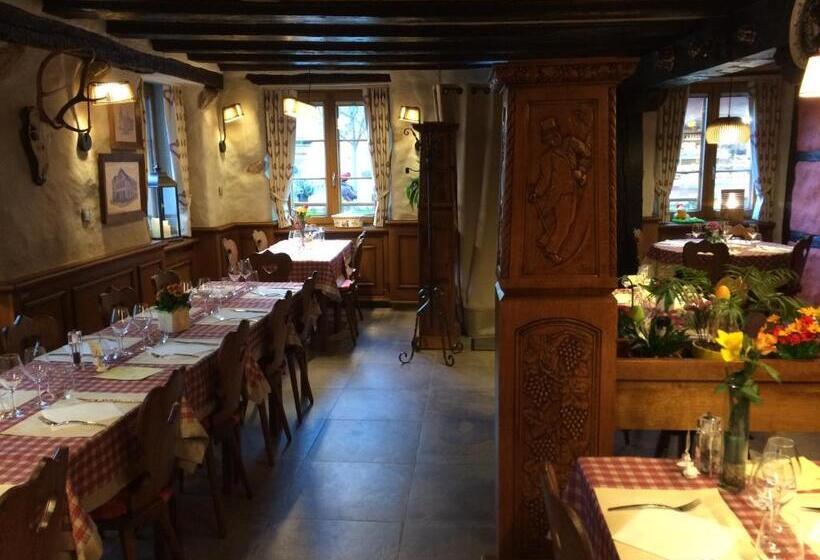 فندق Auberge Des Trois Châteaux