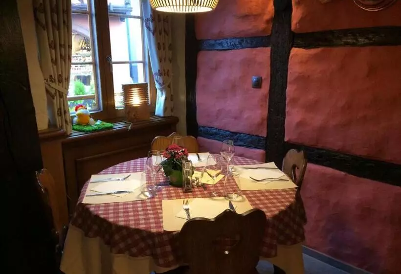 Hotelli Auberge Des Trois Châteaux