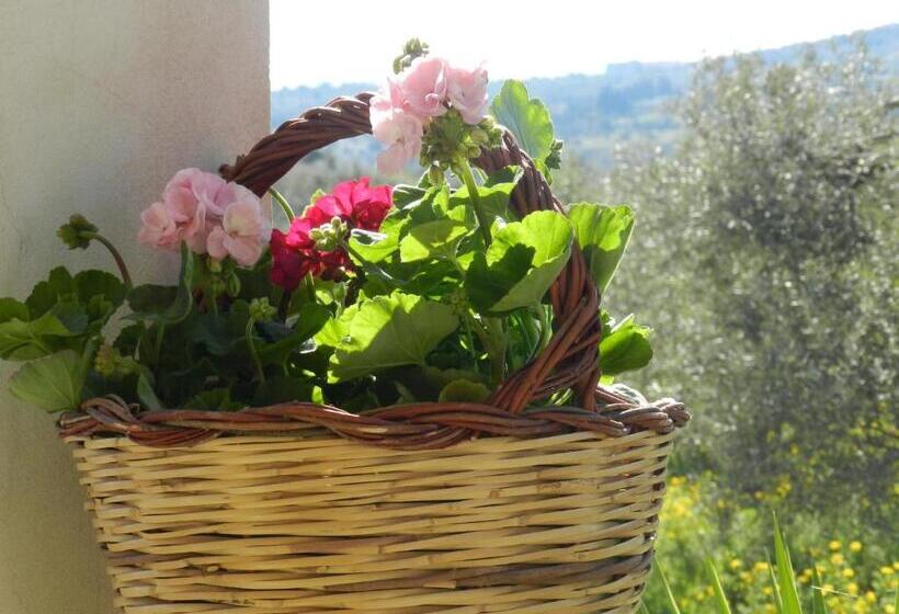 Otel Masseria Santacatrini