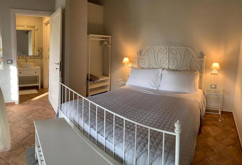 Otel Masseria Santacatrini