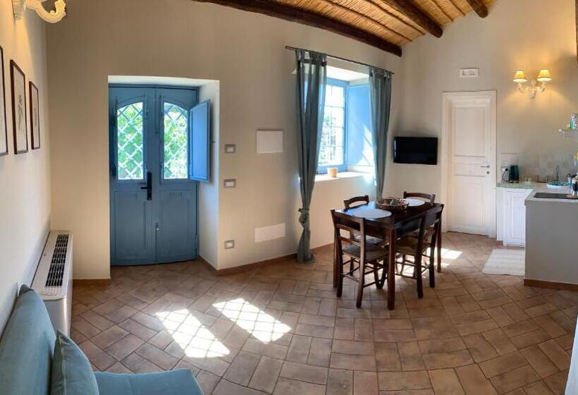 Otel Masseria Santacatrini