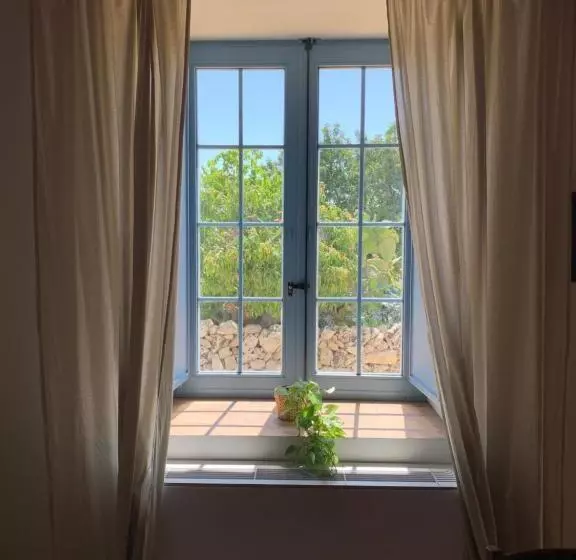 هتل Masseria Santacatrini