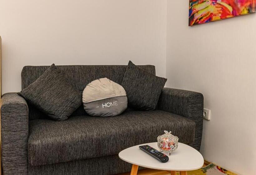 Jad   Family Apartments & Studios