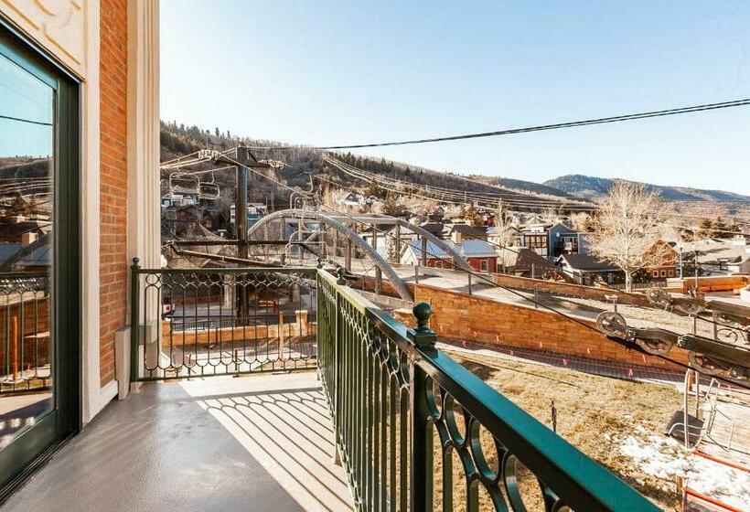 The Caledonian By All Seasons Resort Lodging