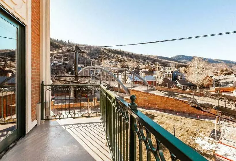 The Caledonian By All Seasons Resort Lodging