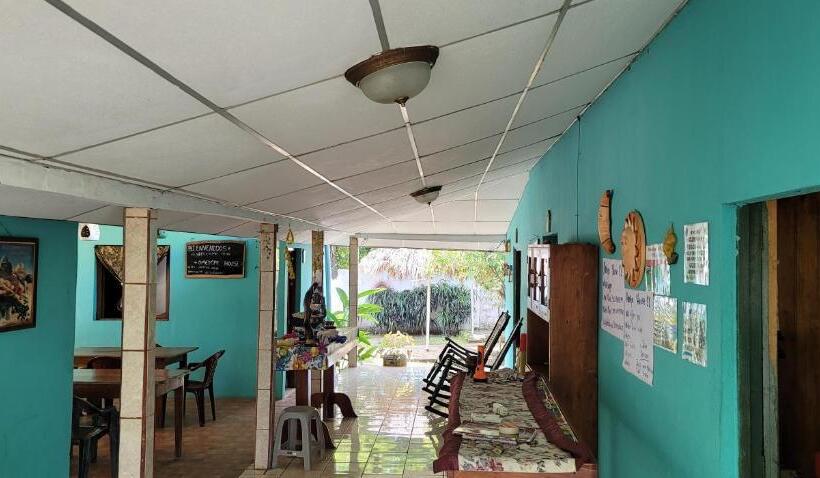 تختخواب و صبحانه Ometepe House