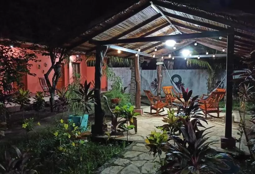Aamiaismajoitus (B&B) Ometepe House