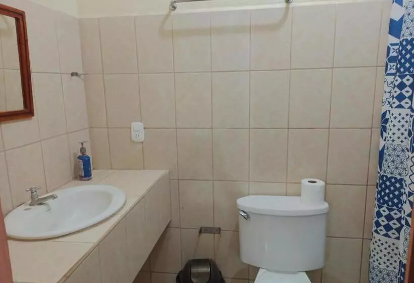 Aamiaismajoitus (B&B) Ometepe House