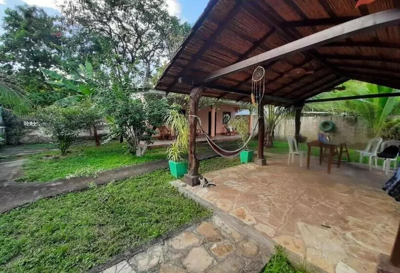 Aamiaismajoitus (B&B) Ometepe House