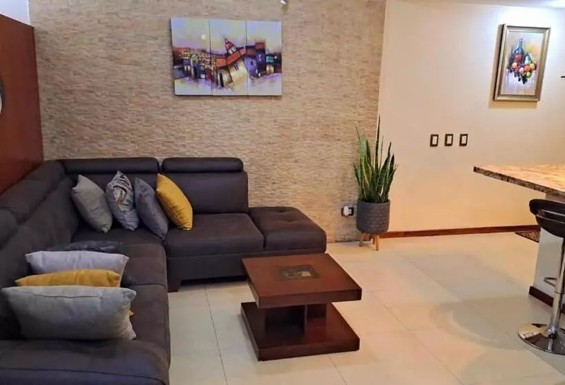 Comoda Suite Centrica Cuenca