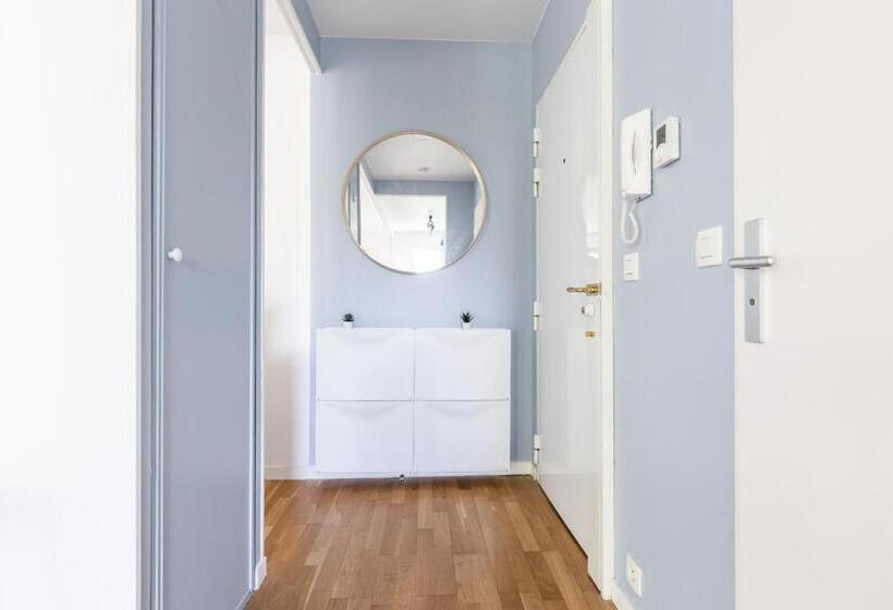 Design 3 Bedrooms Appartment, Near Champs Elysees