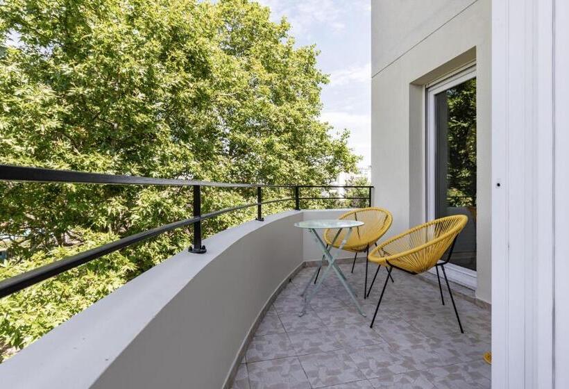 Design 3 Bedrooms Appartment, Near Champs Elysees