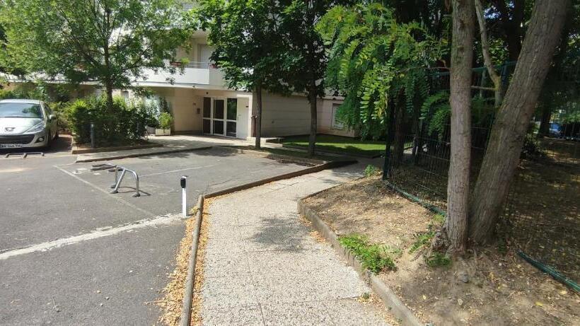 Design 3 Bedrooms Appartment, Near Champs Elysees