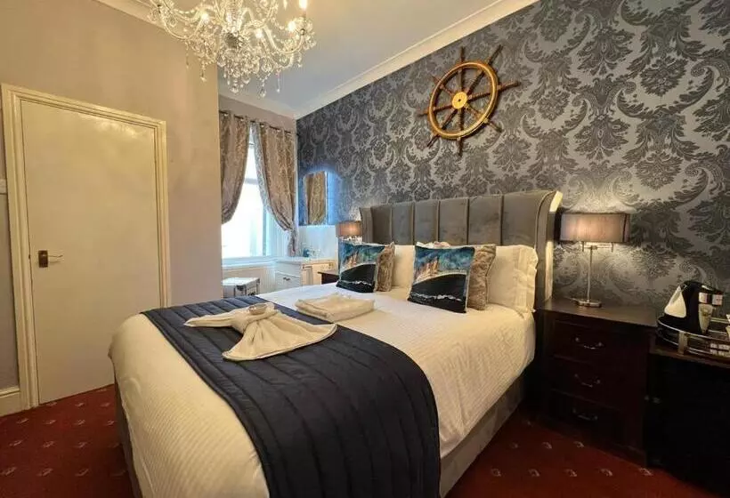 Hotelli Mcgraths Blackpool