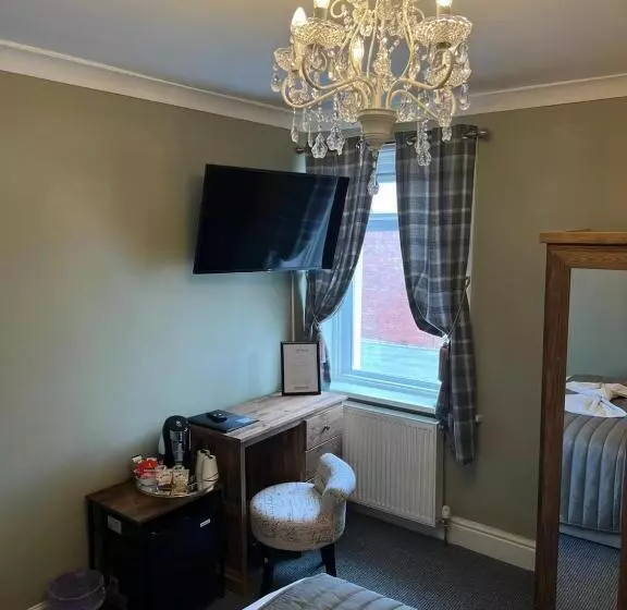 Hotelli Mcgraths Blackpool