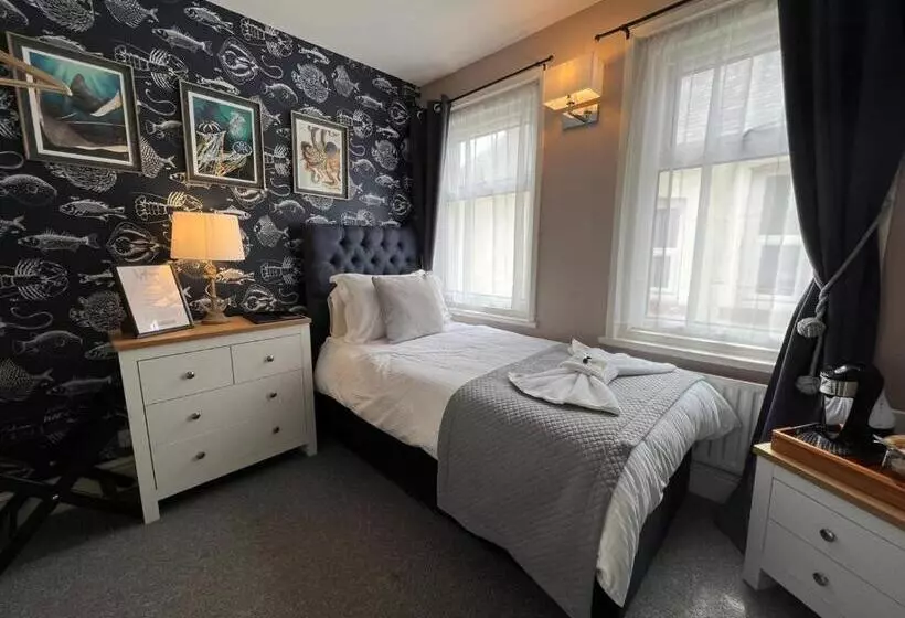 Hotelli Mcgraths Blackpool