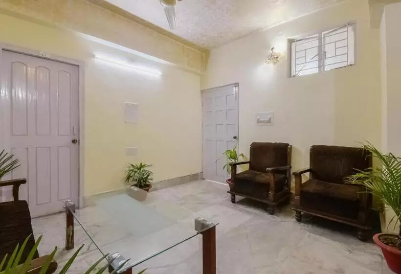 Hotelli Oyo 87217 Vibrant Inn