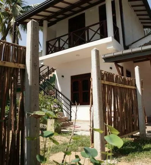 Hotelli Surf Nest Hiriketiya